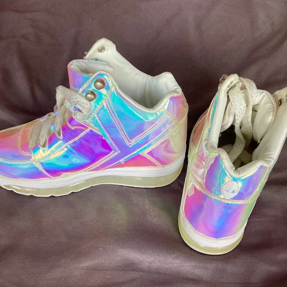 YRU Iridescent Light Up Platform Sneakers